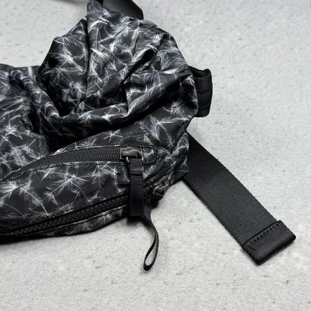 Lululemon The Yoga Mat Bag Plume Women’s Black White Design